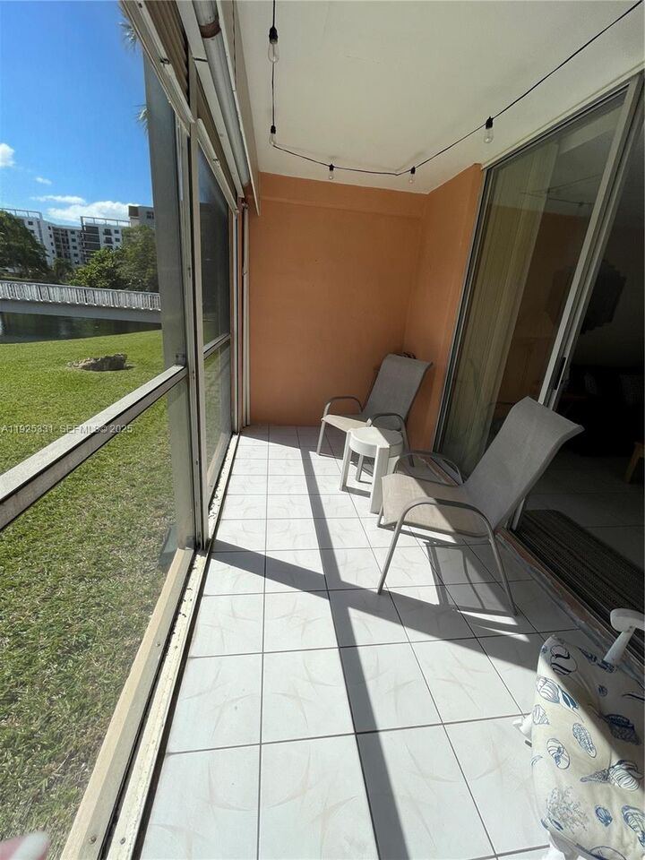 Property Photo:  505 E Dania Beach Blvd 4-1B  FL 33004 