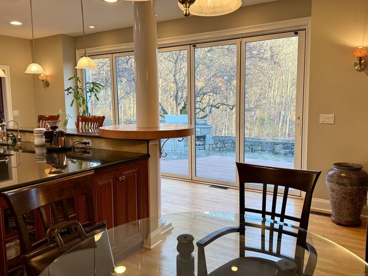 Property Photo:  8 Cornerstone Court  CT 06877 