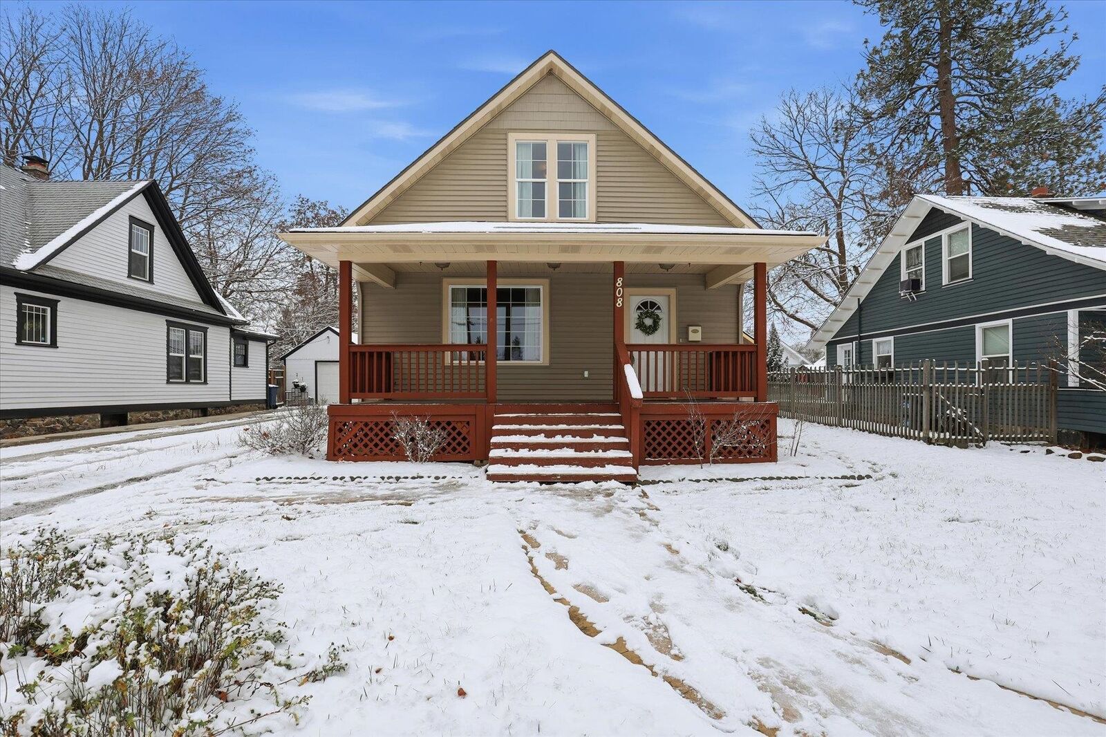 Property Photo:  808 E 31st Ave  WA 99203 