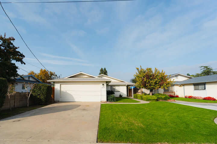 4438 W Feemster Avenue  Visalia CA 93277 photo