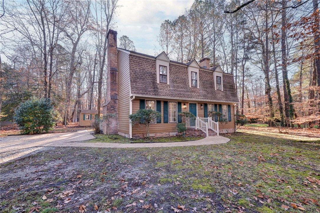 Property Photo:  100 Daingerfield Road  VA 23185 