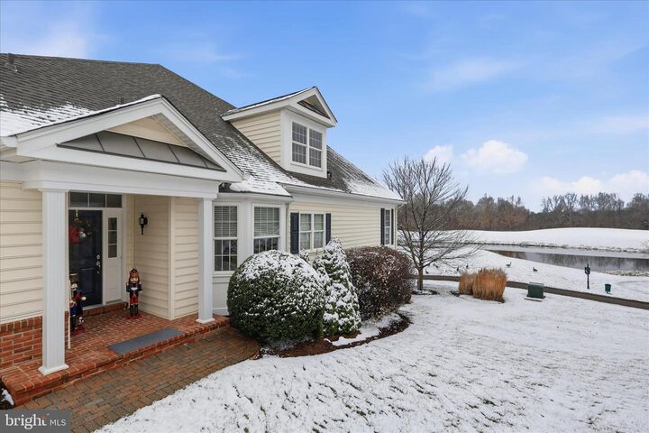 Property Photo: 4868 Palmers Ridge Court VA 20169