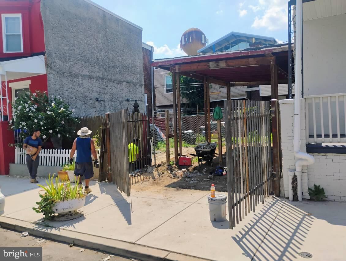 Property Photo:  3904 N Delhi Street  PA 19140 