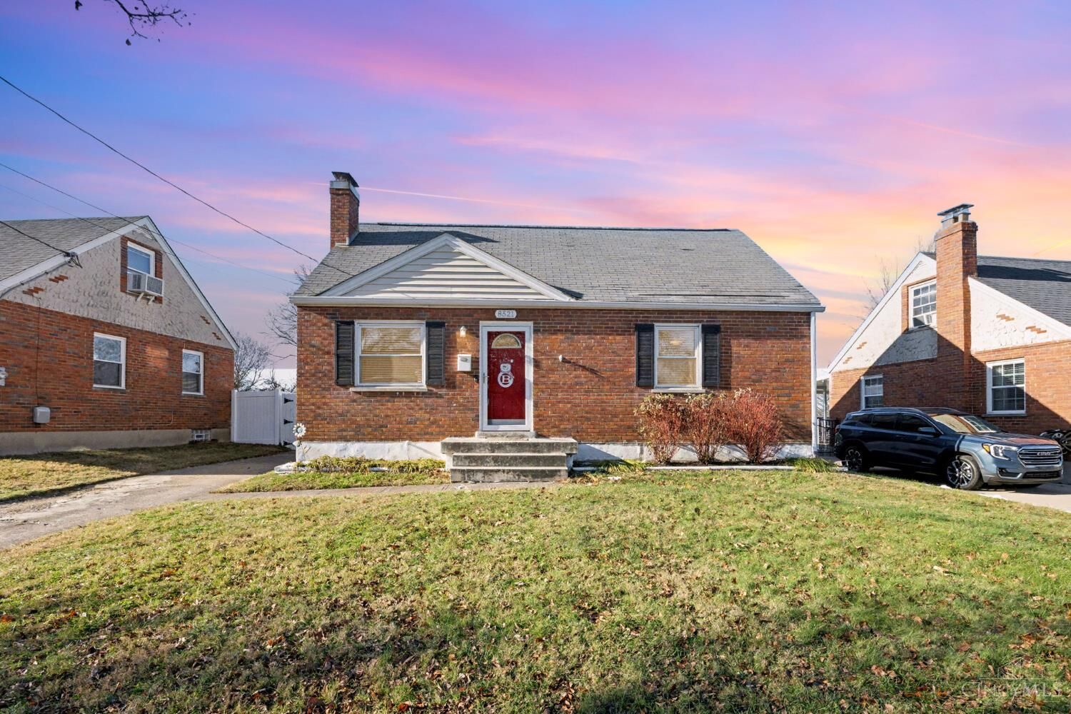 Property Photo:  8521 Darnell Avenue  OH 45236 