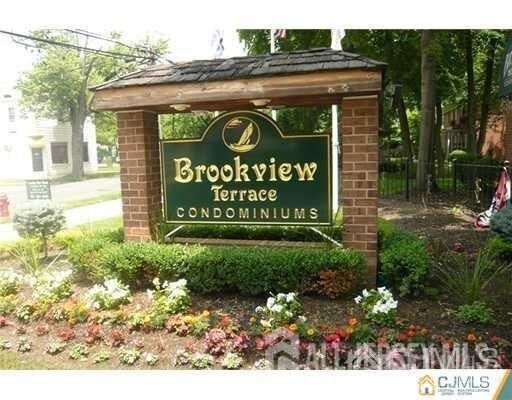 Property Photo:  289 Main Street 10F  NJ 08884 