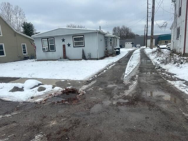 Property Photo:  680 E Hunter Street  OH 43138 