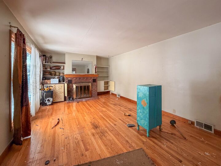 Property Photo: 33 Meadow Lane IA 52001