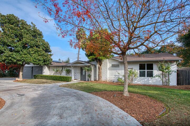 Property Photo:  4750 N Palm Avenue  CA 93704 