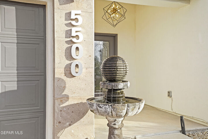 Property Photo: 5500 Valley Oak Drive TX 79932