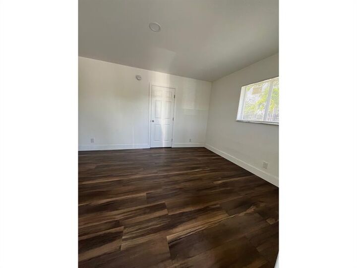 Property Photo: 2300 NW 6th St 11 FL 33311