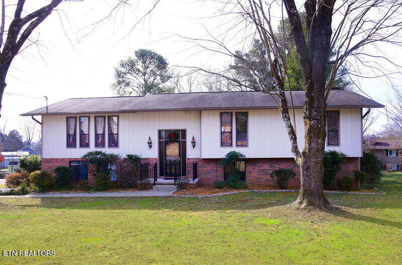 Property Photo: 621 Belle Glade Lane TN 37923