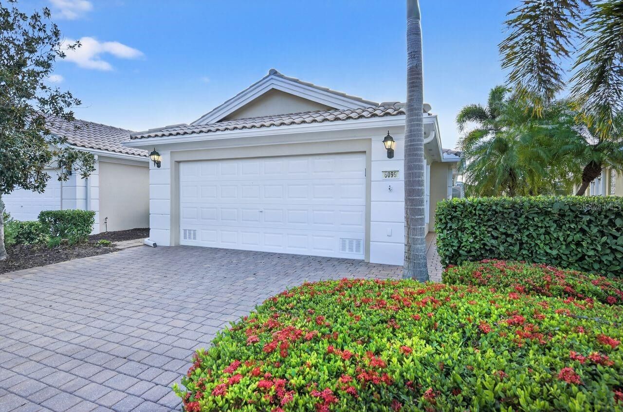 Property Photo: 6099 Erice Street FL 34293