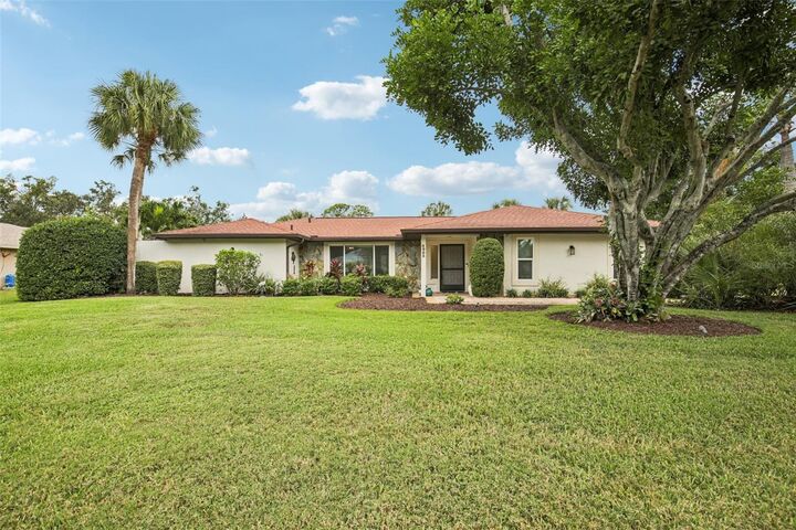 Property Photo: 4963 Rutland Gate FL 34235