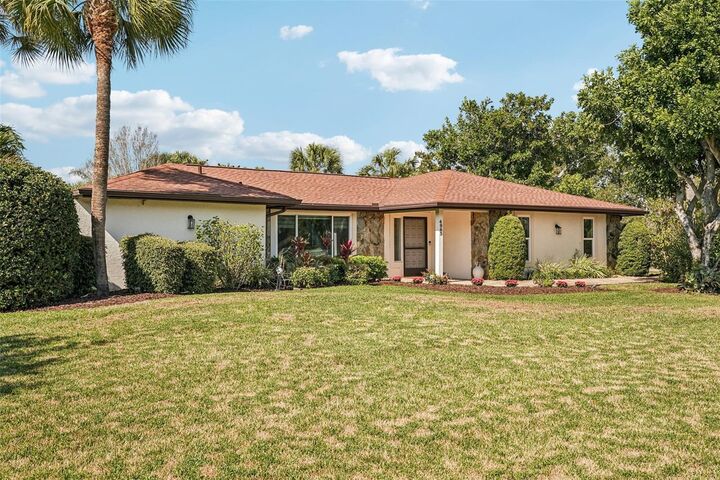 Property Photo: 4963 Rutland Gate FL 34235