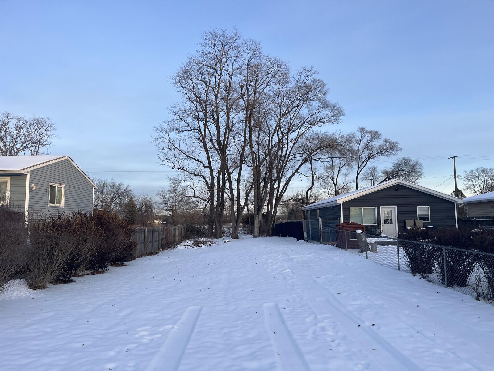 Property Photo:  2137 Bradley Avenue  MI 48198 