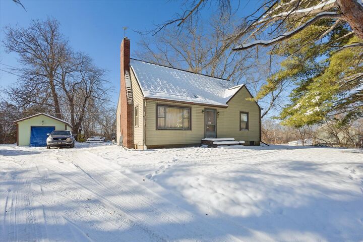 Property Photo:  2350 Brooklyn Road  MI 49203 