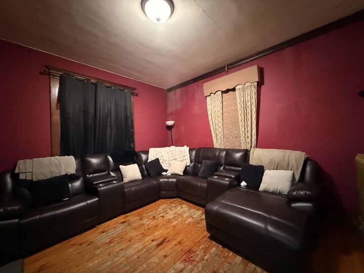 Property Photo: 319 W Washington Street IL 61727