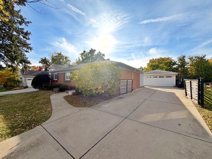 Property Photo: 1S518 Macarthur Drive IL 60181