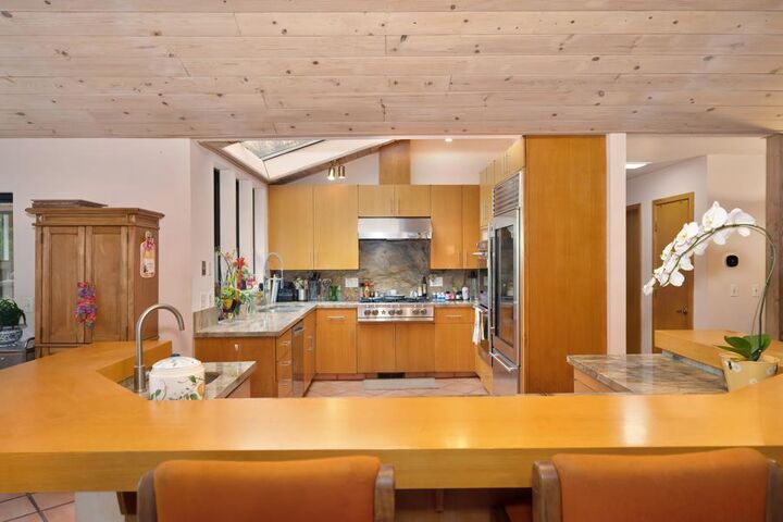 Property Photo: 7125 Morningside Drive CA 95746