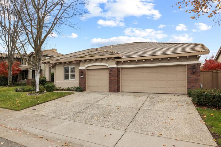 Property Photo: 1121 Elderberry Circle CA 95630