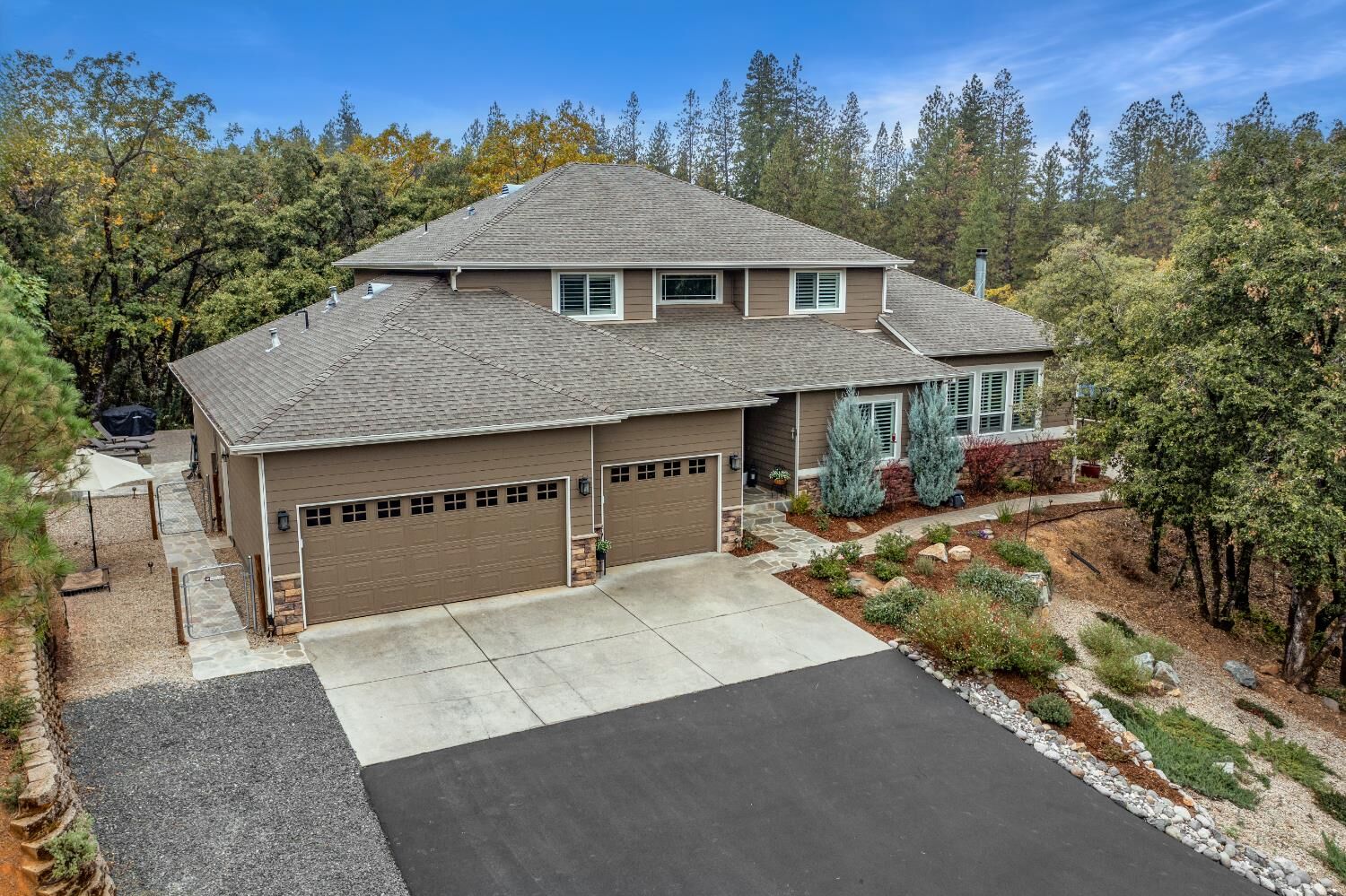 Property Photo:  910 Eden Valley Road  CA 95713 