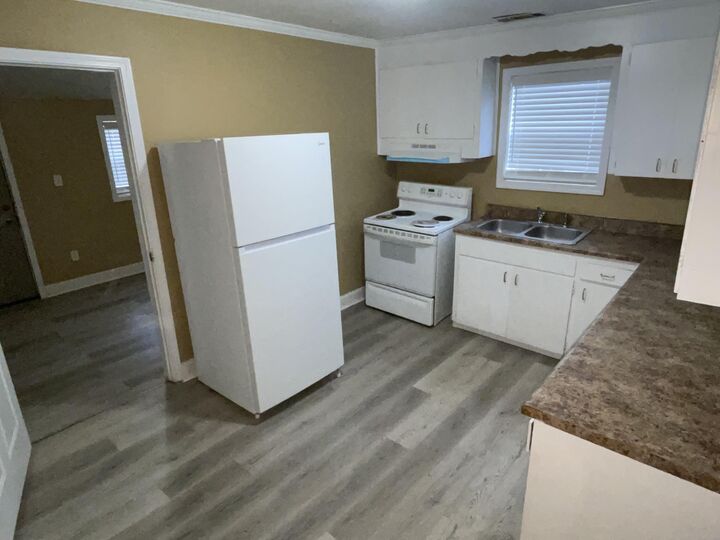 Property Photo:  414 North Broadway Street  MS 38804 
