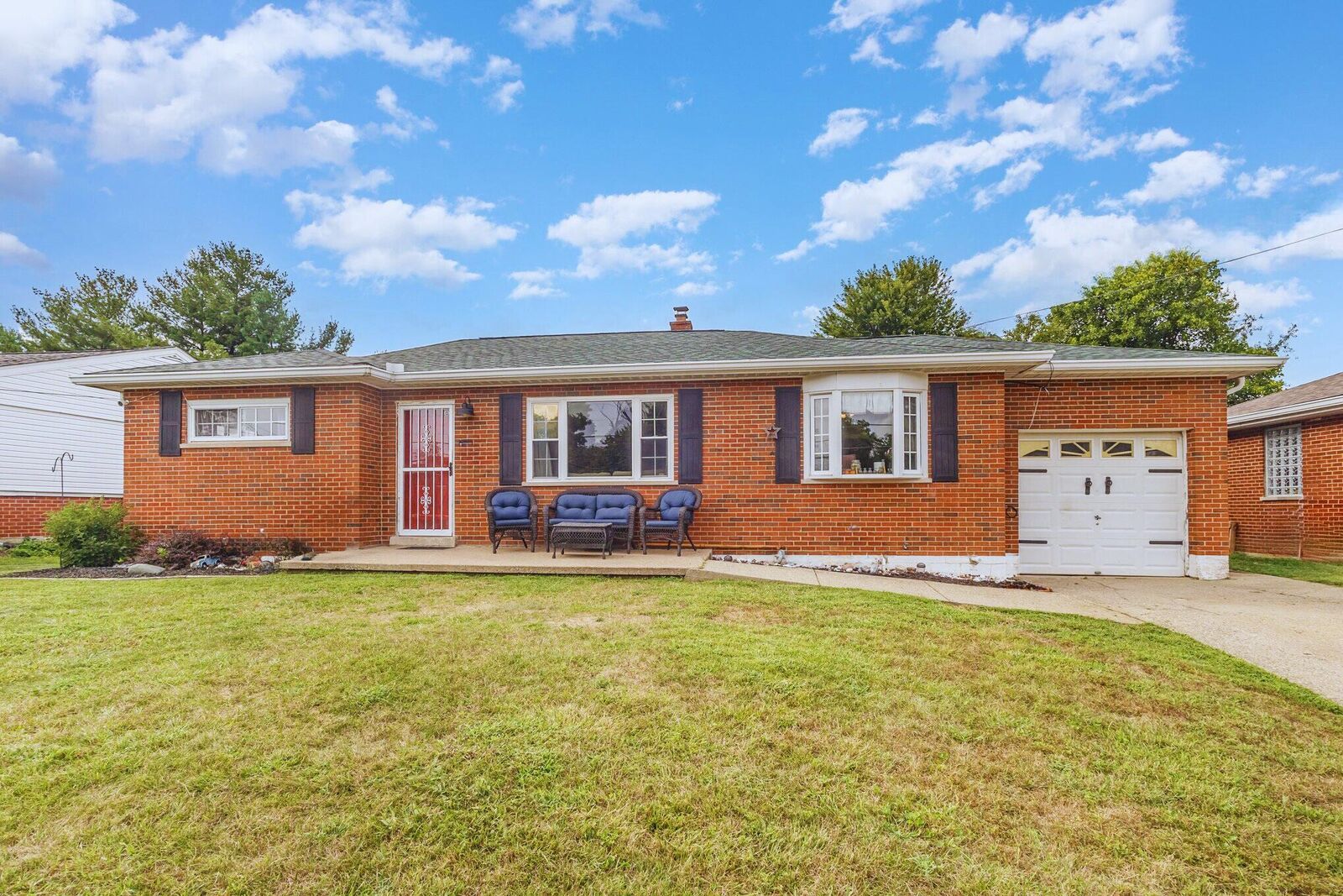 Property Photo:  218 Center Street  KY 41042 