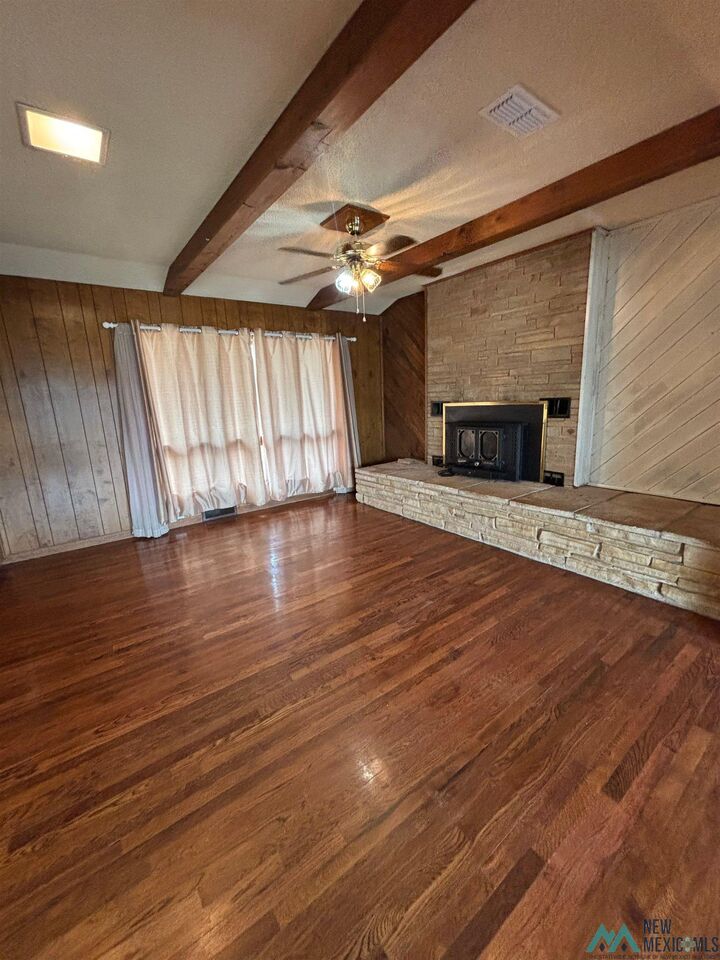 Property Photo:  1420 E 21st  NM 88101 