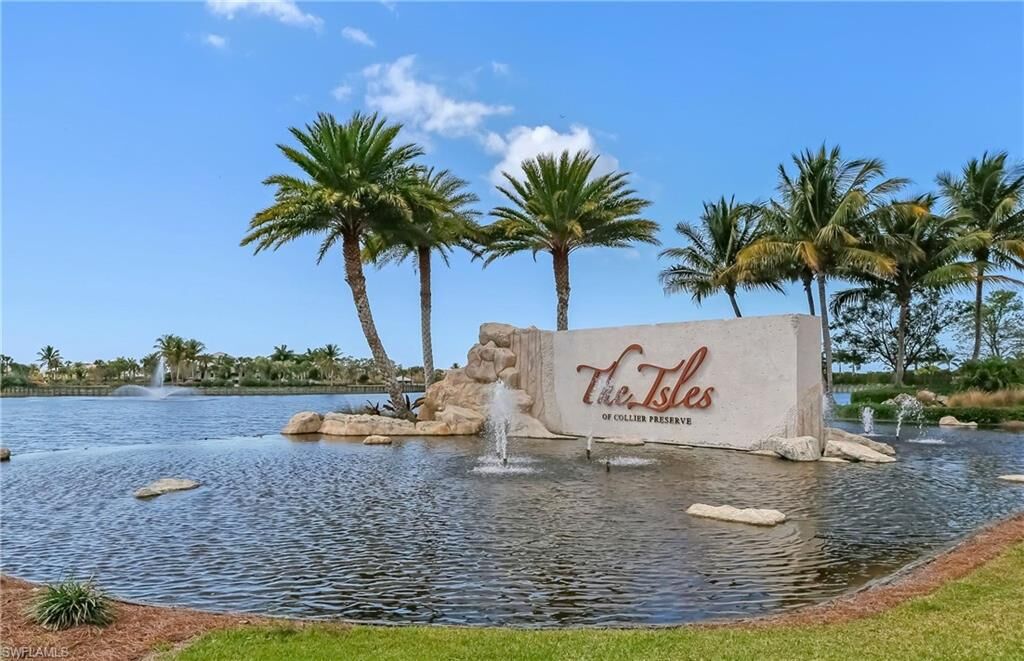 Property Photo: 8813 Yucatan Ct FL 34112