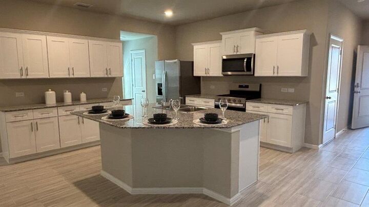 Property Photo: 9465 Mint Hill Drive TX 76108