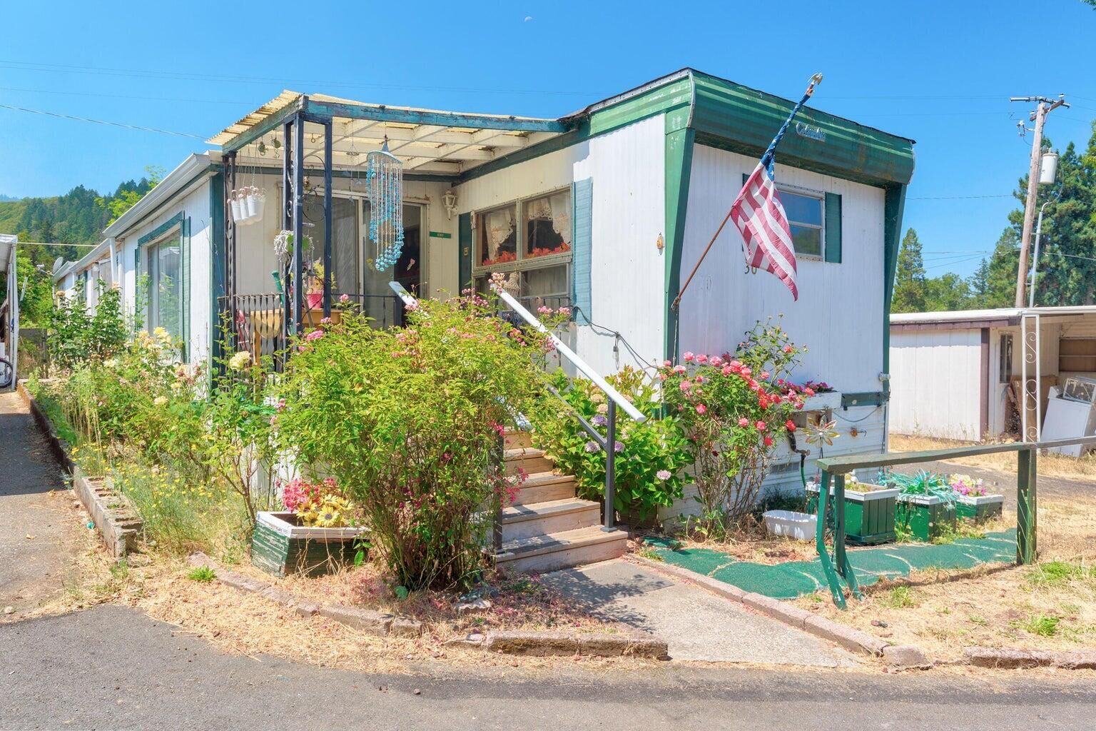 Property Photo:  7001 Rogue River Highway Spc 30  OR 97527 