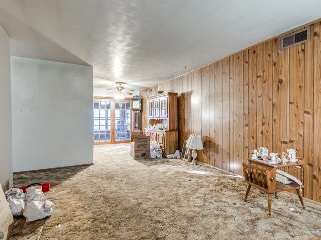 Property Photo: 1609 Waltz Way OK 73130