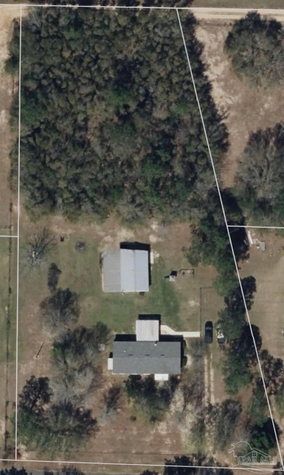 Property Photo: 3218 Archies Way FL 32571