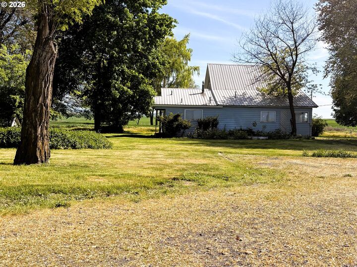 Property Photo:  75938 Spring Hollow Rd  OR 97810 
