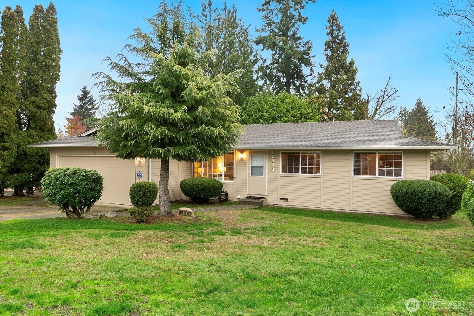 Property Photo: 12903 SE 160th Street WA 98058