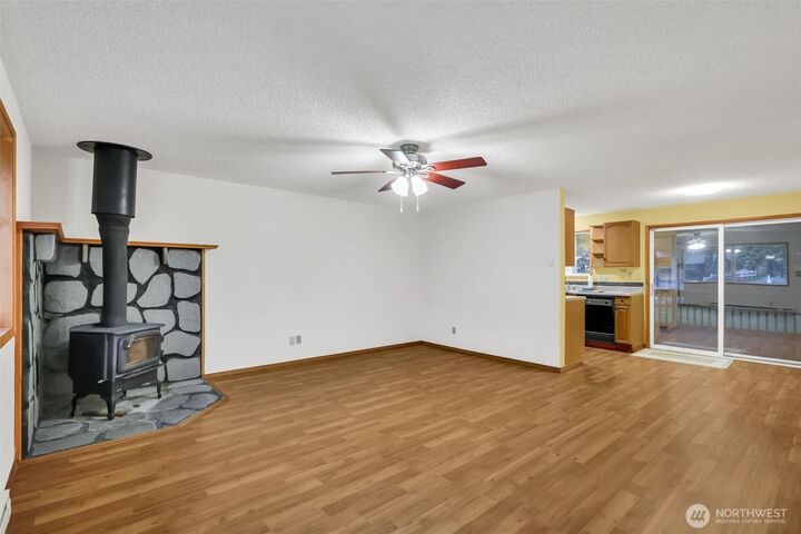 Property Photo:  12302  114th Avenue E  WA 98374 