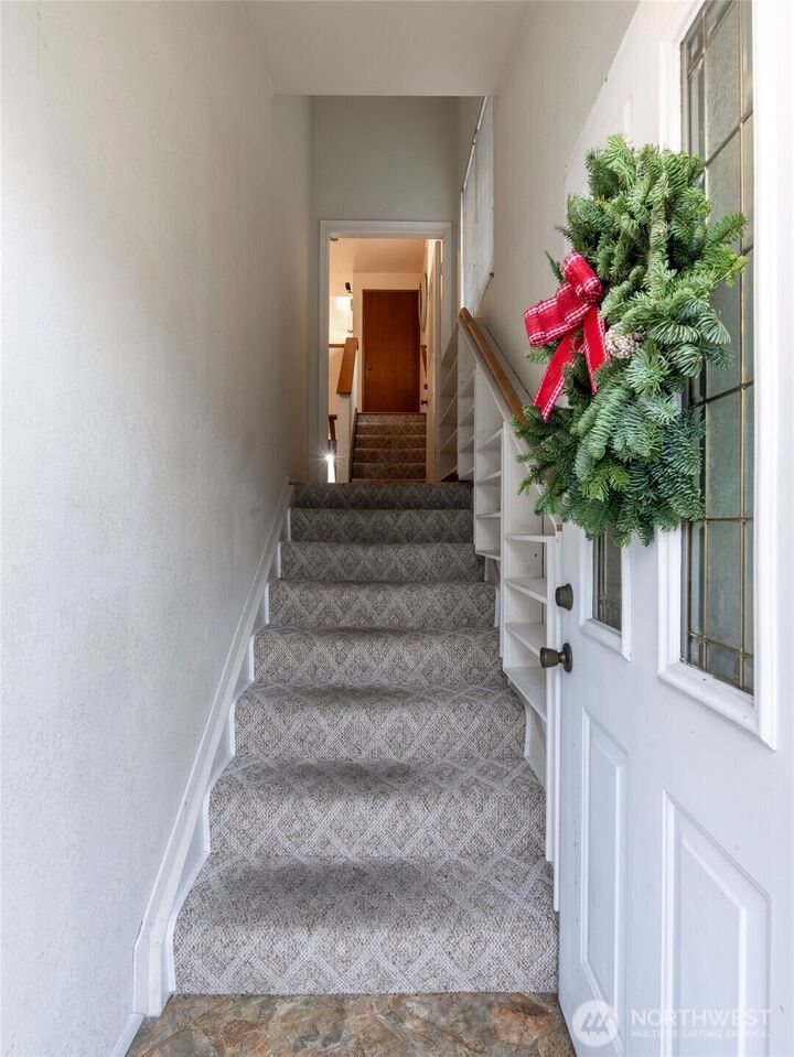 Property Photo: 928 N 98th Street WA 98103