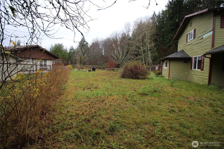 Property Photo:  31 E Mox Chehalis Road  WA 98557 