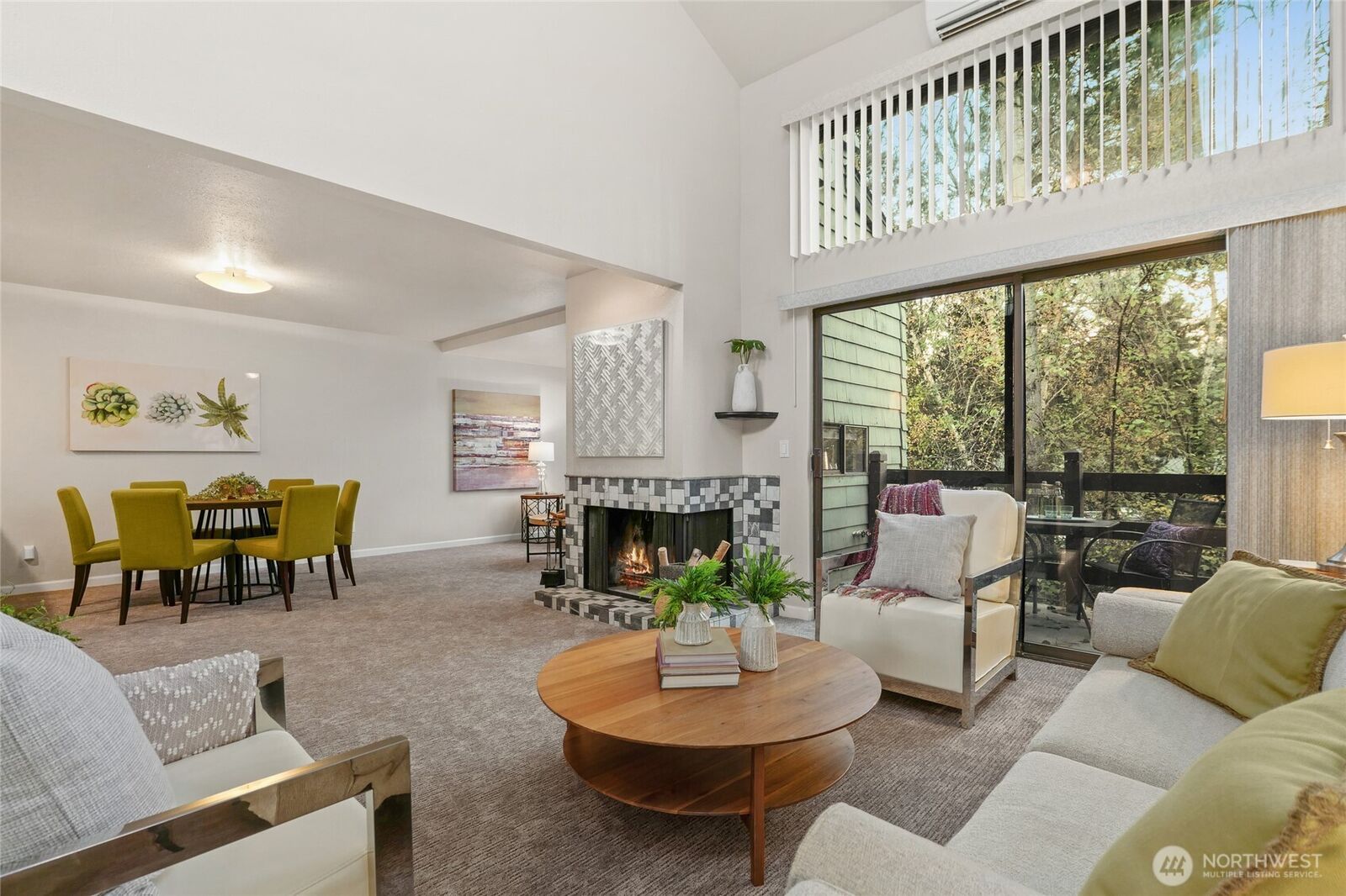 Property Photo: 6 Lake Bellevue Drive 201 WA 98005