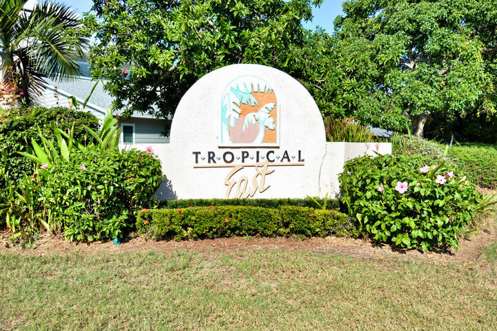 Property Photo: 2544 SE Tropical East Circle E FL 34952