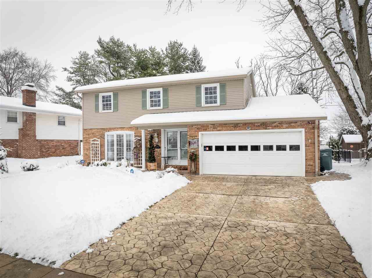 Property Photo:  2219 Parkdale Drive  IN 47374 