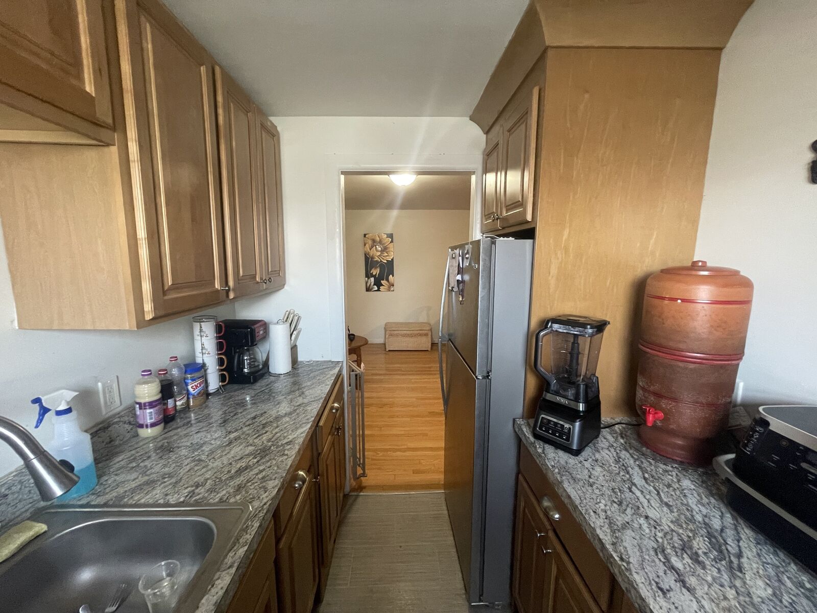 Property Photo:  24 Merrill Street Apt C4  CT 06106 
