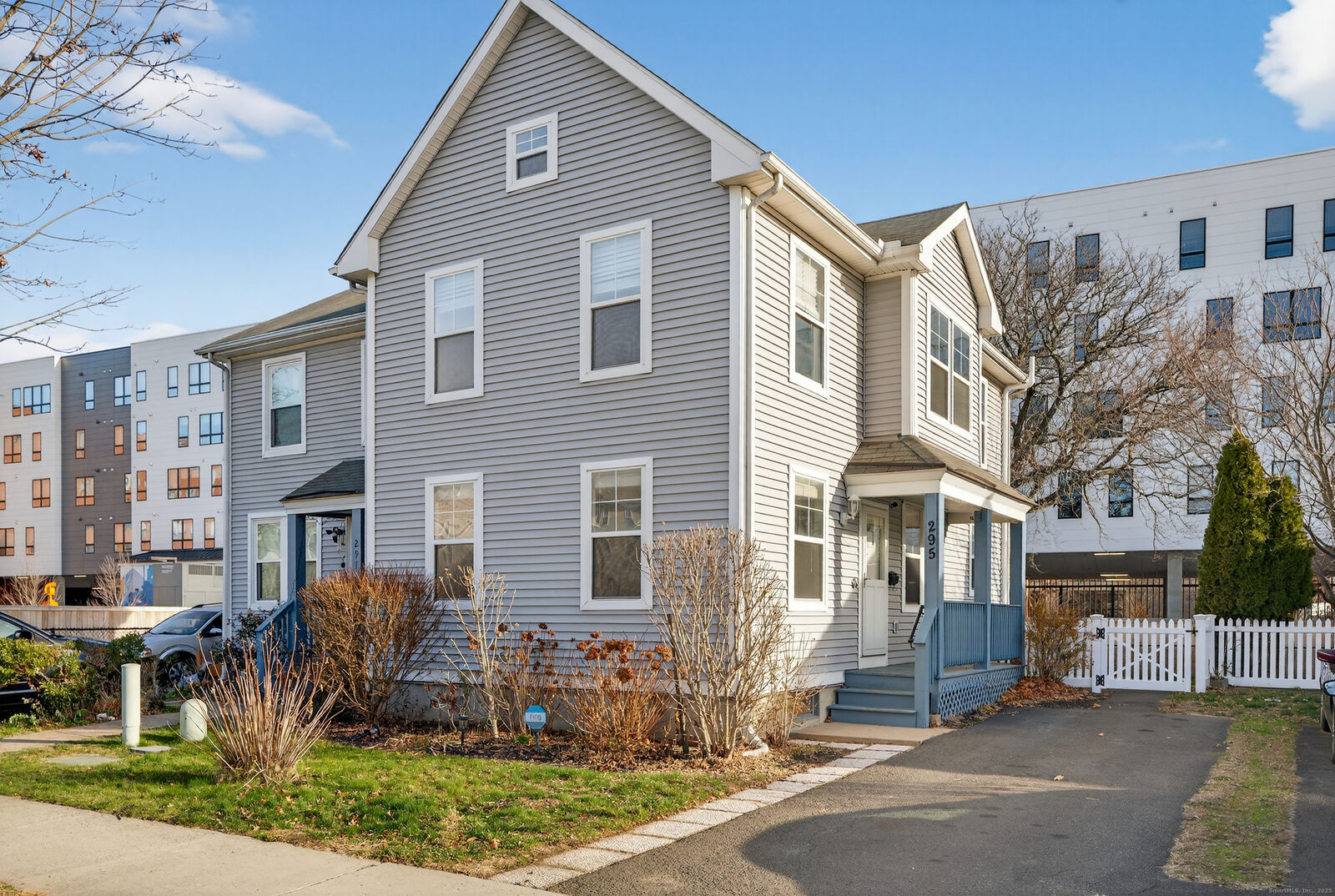 Property Photo:  295 Ashmun Street  CT 06511 