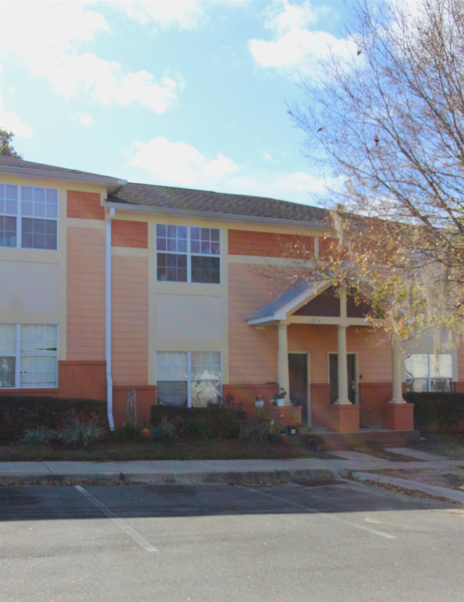 Property Photo: 1924 Honolulu Lane FL 32304