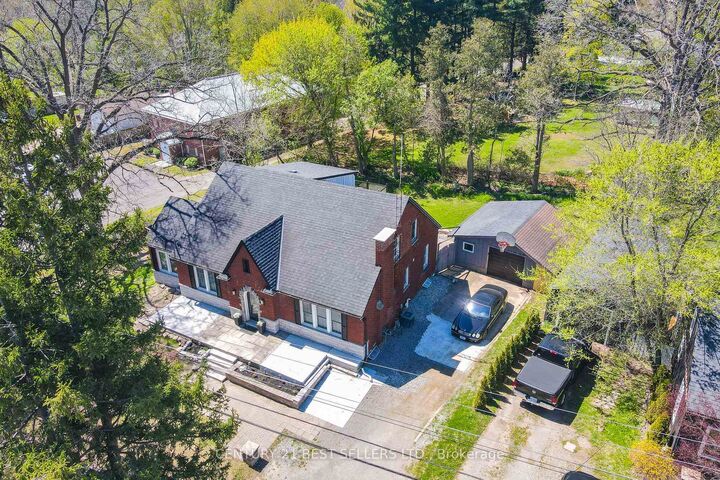 Photo de la propriété: 933 6 Highway N 2nd Level ON L8N 2Z7