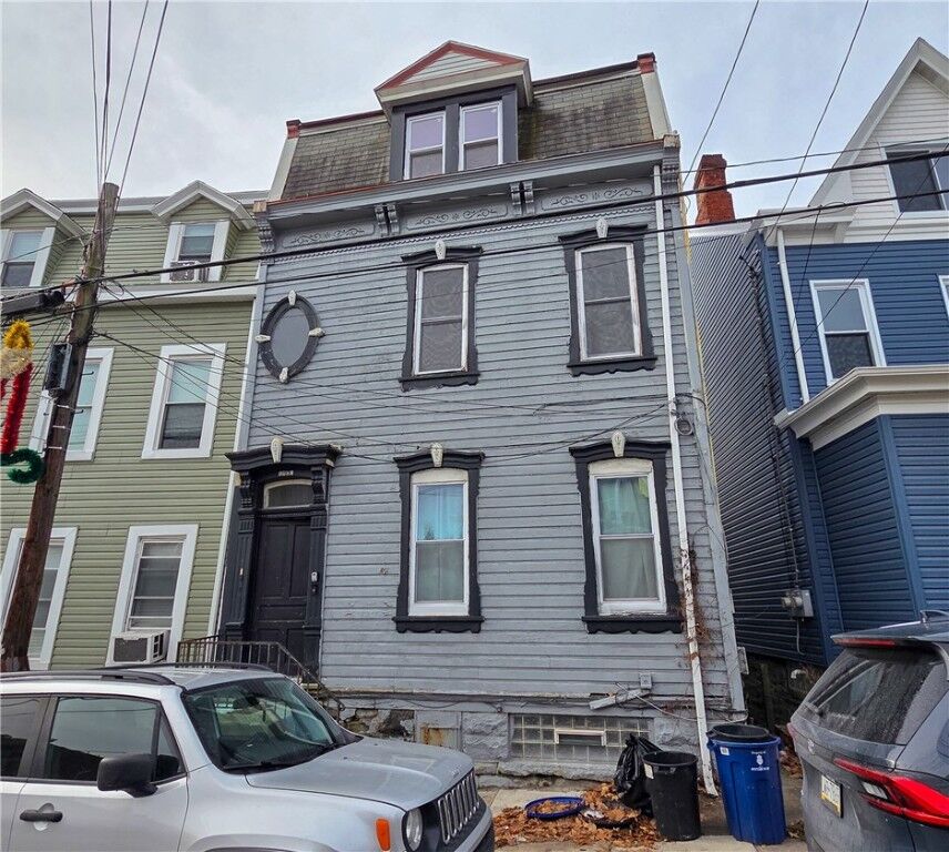 Property Photo: 1809 Rialto St PA 15212