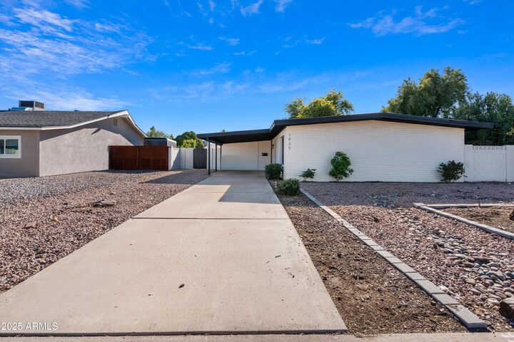 Property Photo:  1939 E Alameda Drive  AZ 85282 