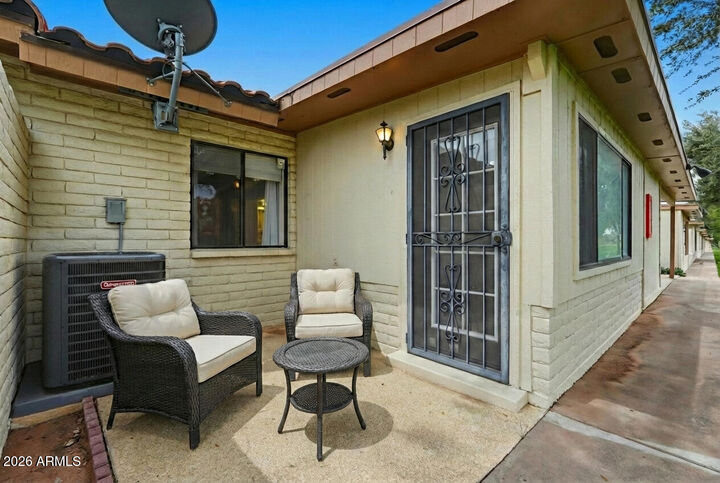 Property Photo:  2311 S Farnsworth Drive 105  AZ 85209 