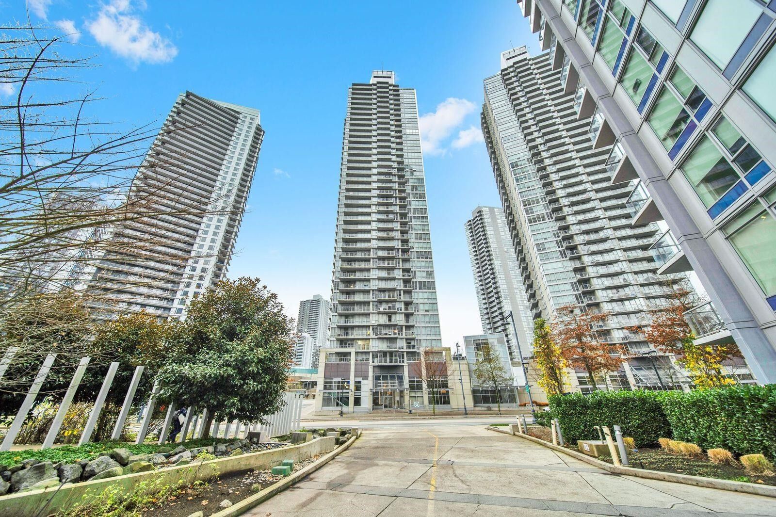 Property Photo: 9981 Whalley Boulevard 2107 BC V3T 0G6