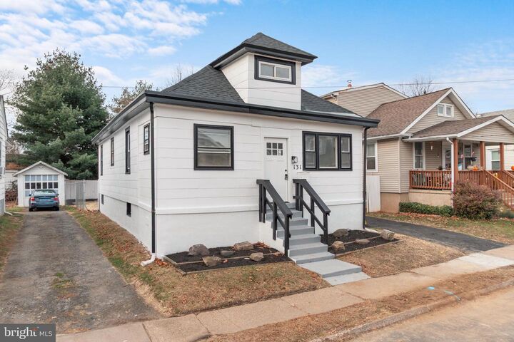 Property Photo:  131 Homecrest Avenue  NJ 08638 